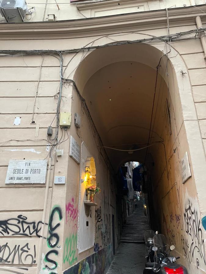 Pendino Rooms Napoli Bagian luar foto