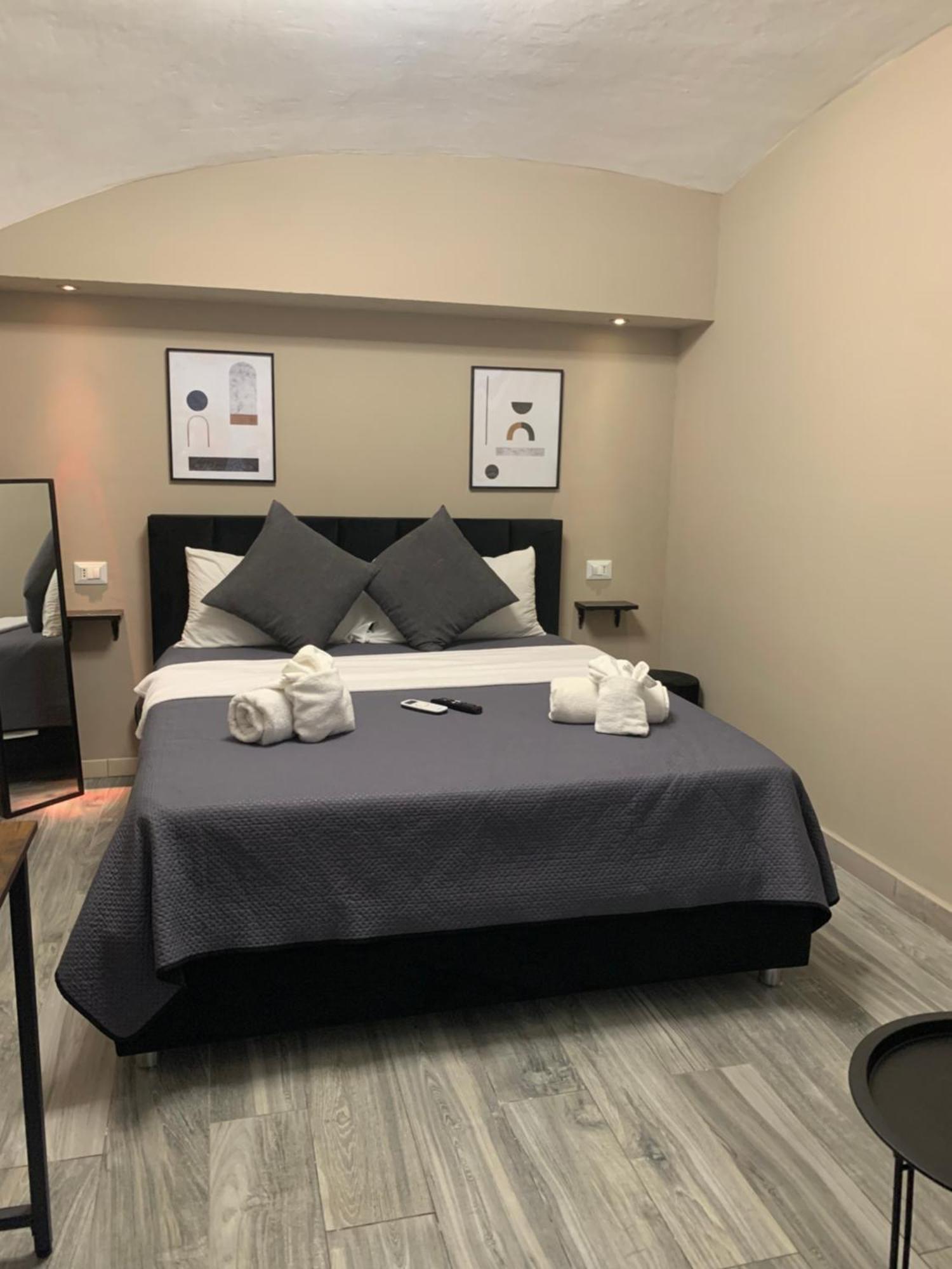 Pendino Rooms Napoli Bagian luar foto