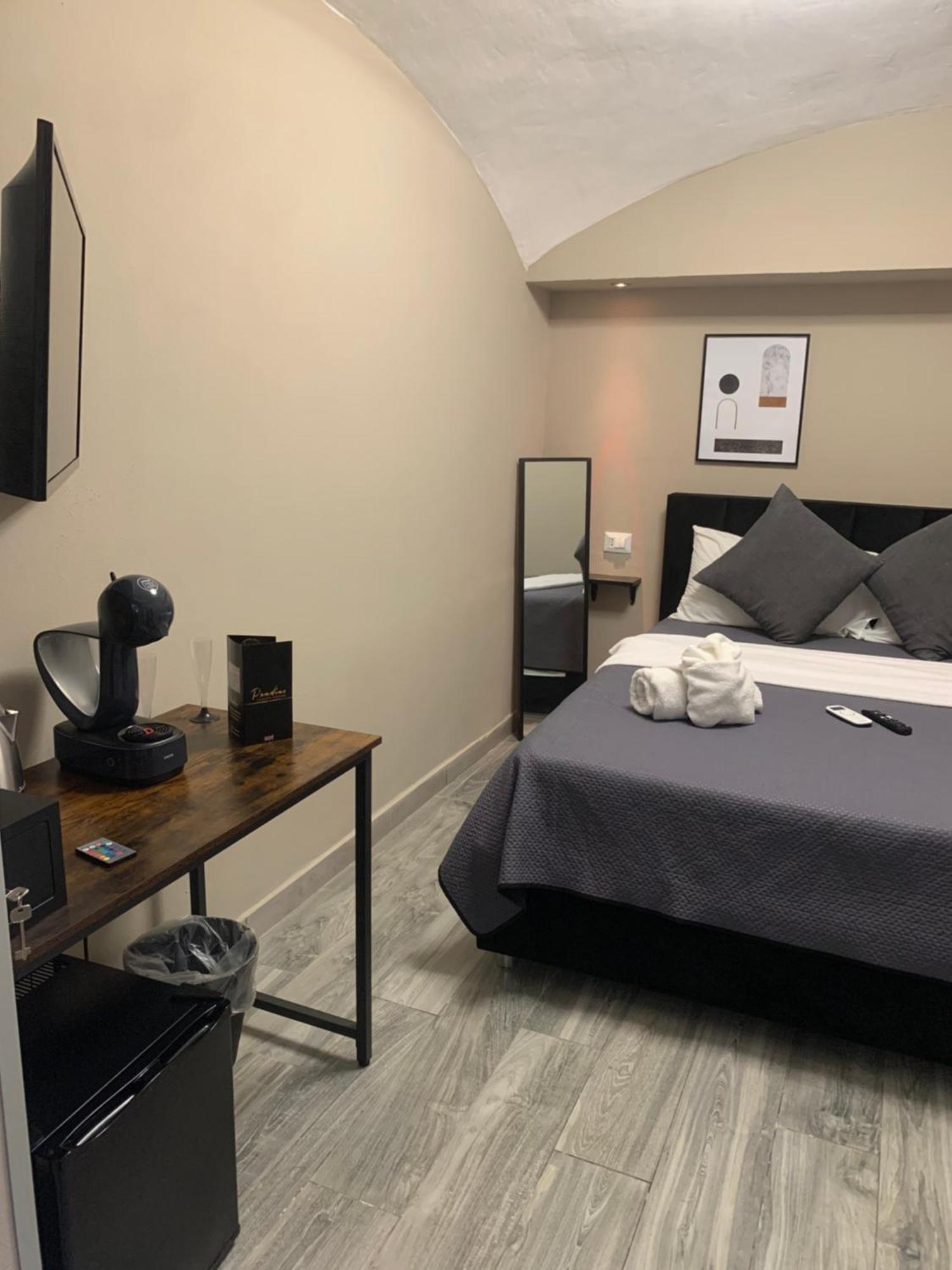 Pendino Rooms Napoli Bagian luar foto